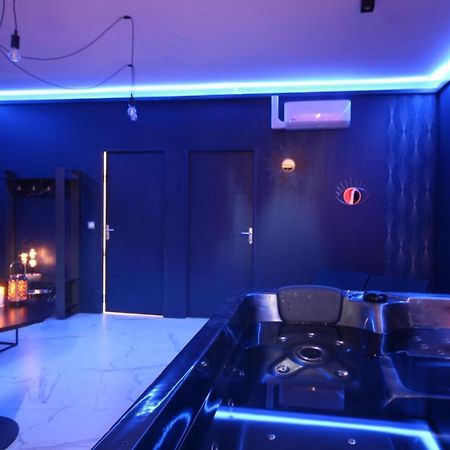 Suite Blue Jacuzzi Le Breuil  Luaran gambar