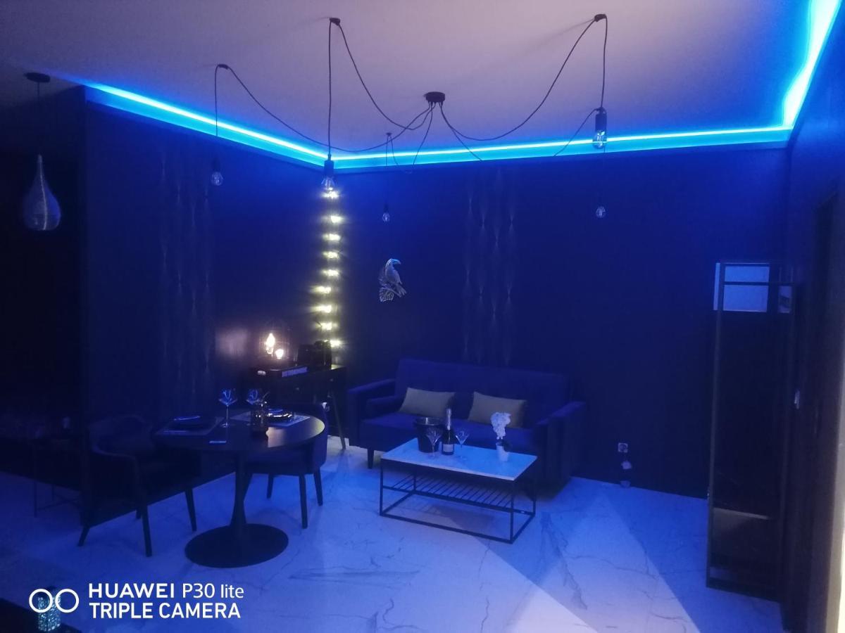 Suite Blue Jacuzzi Le Breuil  Luaran gambar